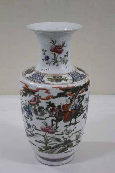 C:\Users\ASUS\Desktop\39光緒  五彩麒麟送子花瓶  高37  RMB5000-8000_副本.jpg